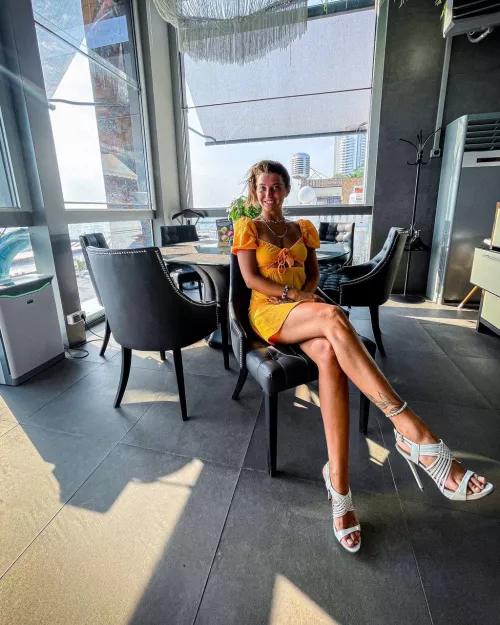 The meaning of life is not to wait for the storm to end, but to learn to dance in the rain😌