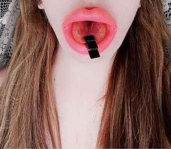 ‼️the next 10 subs to come from Reddit get a free video 😈 throat fucking, tit play, tons of drool, moaning, eye contact, fishnets, curves and big tits. “Cum in my mouth daddy”. Don’t miss out‼️