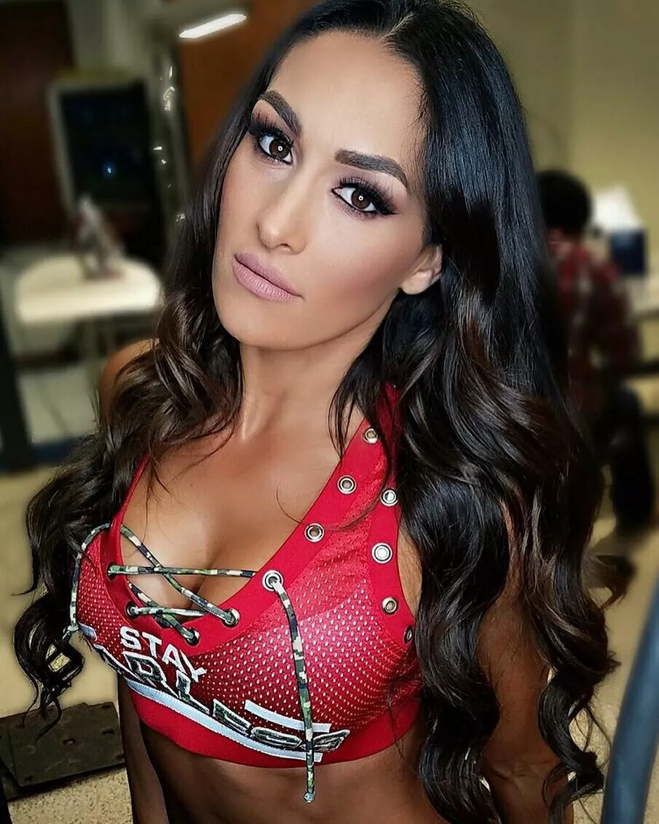 The Nikki bella tight clevage