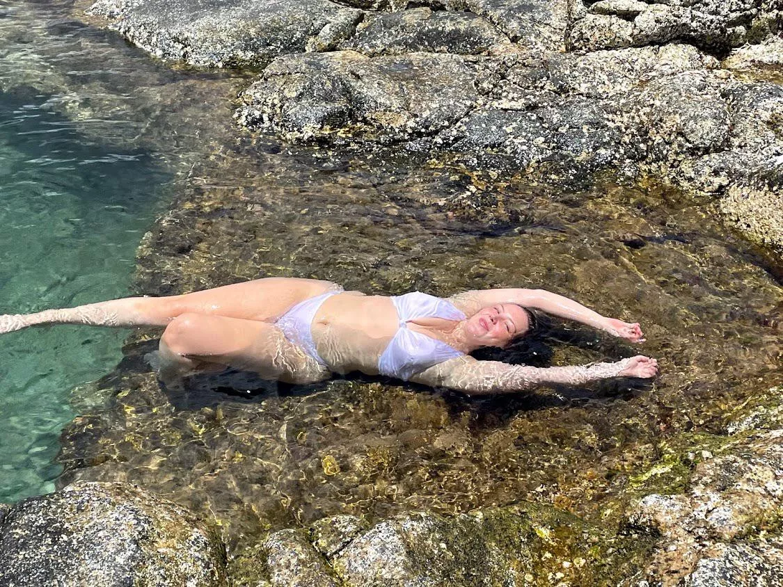 The ocean gets me wet 💦 how about we fuck under water? The ocean gets me wet 💦 how about we fuck under water?