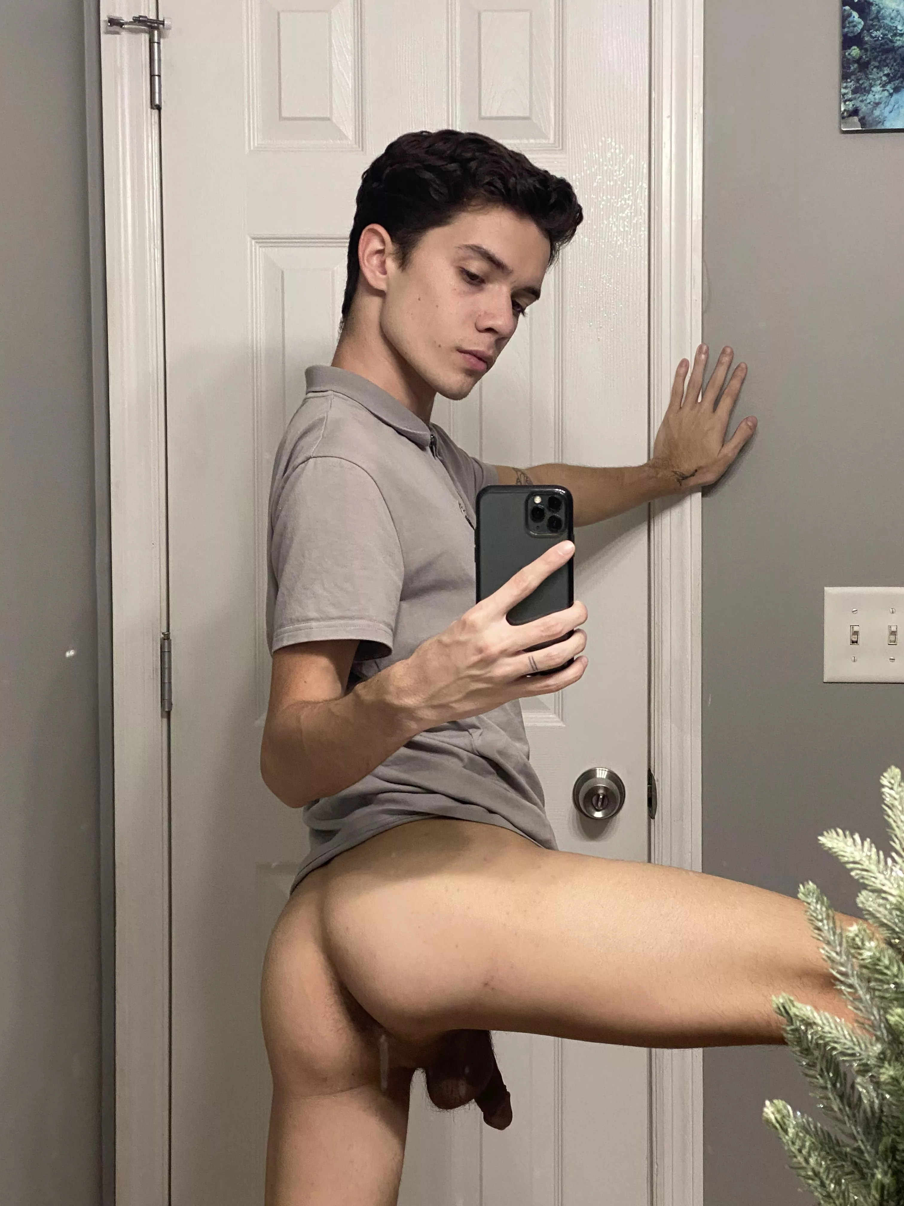 The stain on the mirror should be your load leaking out my ass π¦ (20) The stain on the mirror should be your load leaking out my ass π¦ (20)