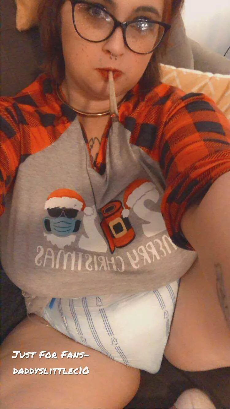 The trees not the only thing getting lit 🌲 The trees not the only thing getting lit 🌲