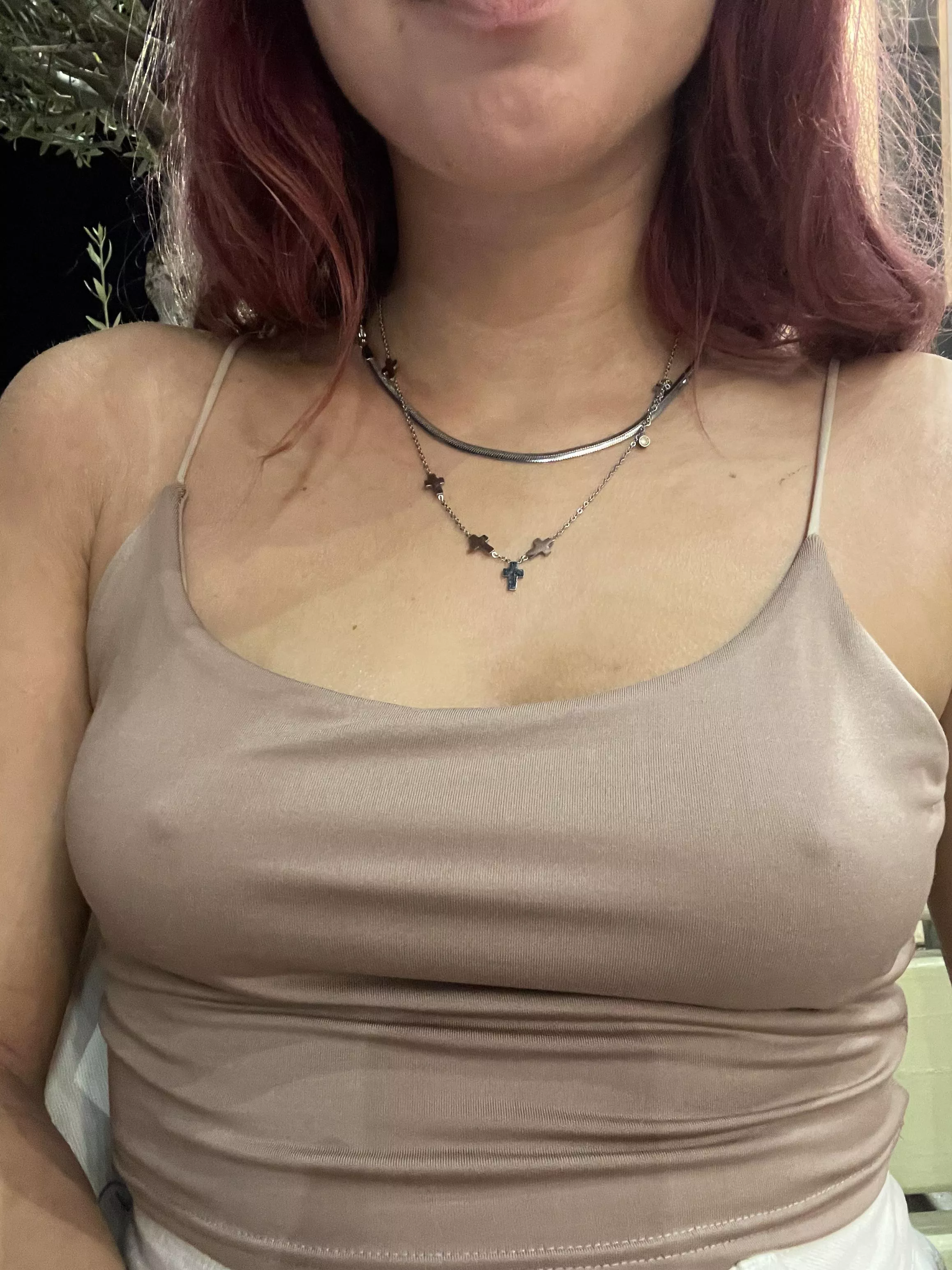 The waiter said that he likes my necklace..