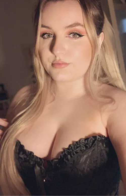 The way you stutter and grow red and nervous around me is so adorable. [domme] [oc]