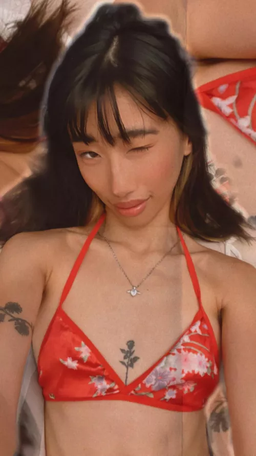 The weather was too hot so I changed into this to cool down 🥵