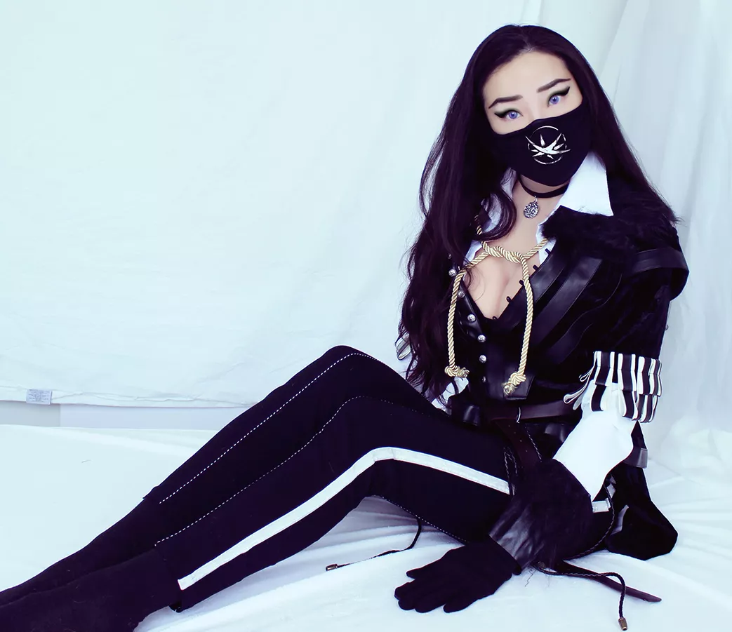 The Witcher Yennefer Cosplay by celinechats