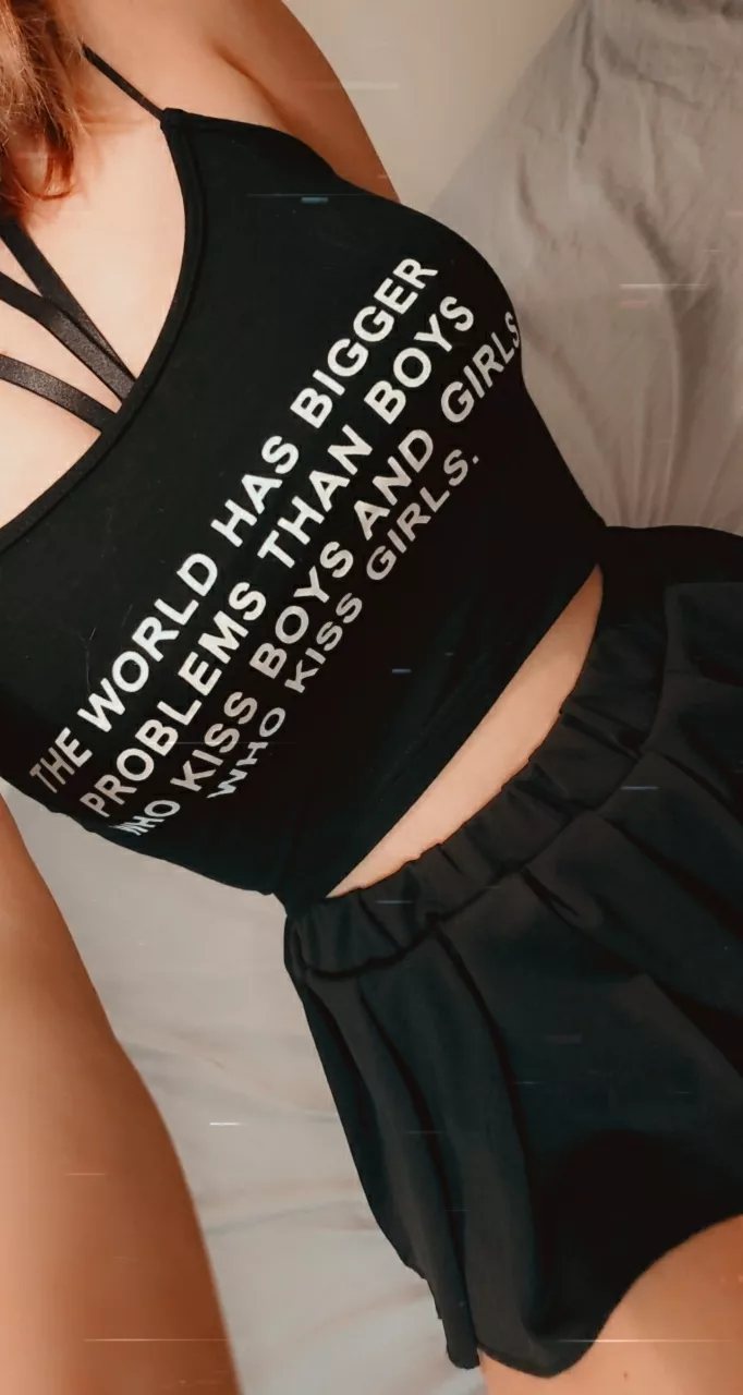 The world has bigger problems than boys who kiss boys and girls who kiss girls 😜🥰