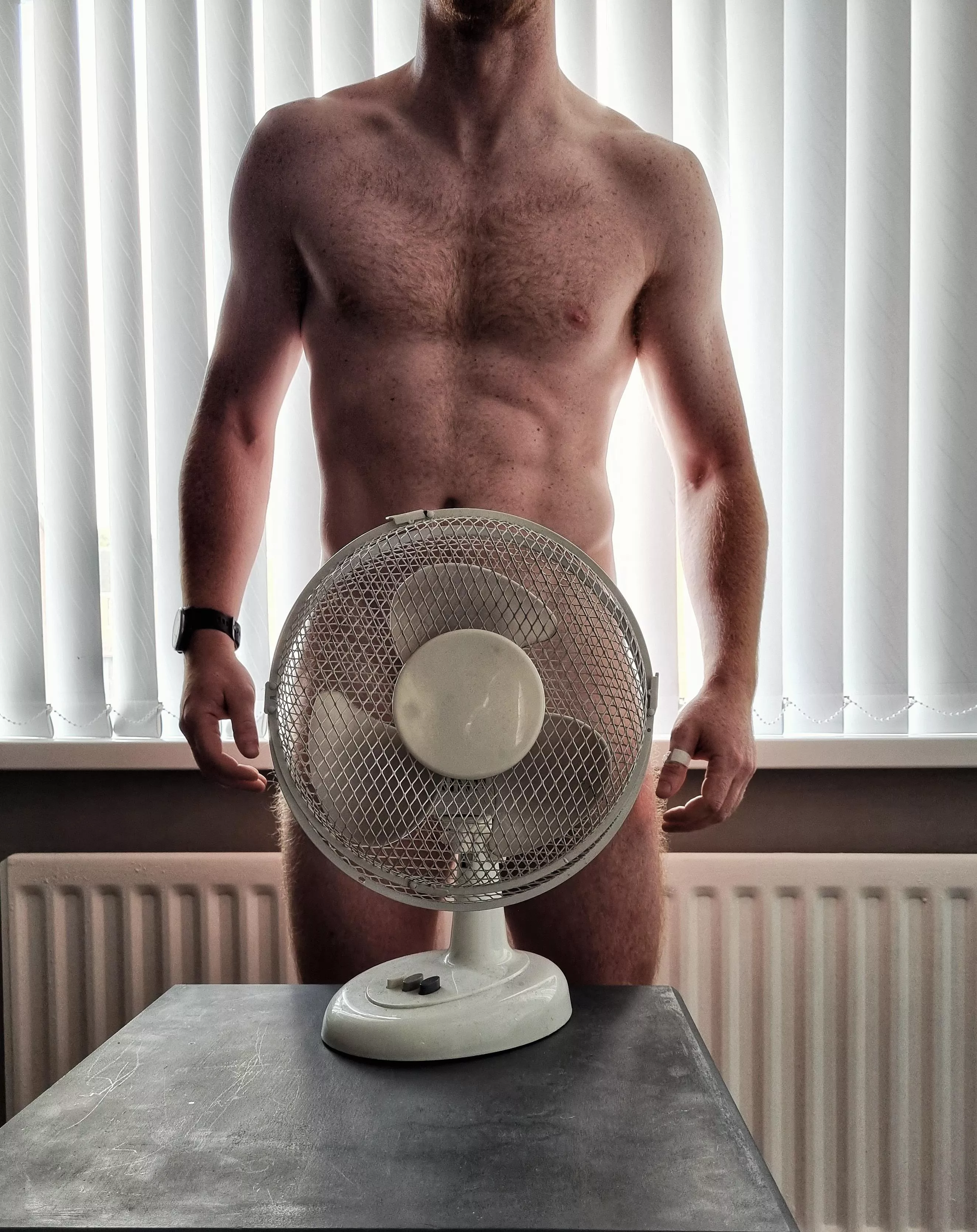 The young folk always talk about taking pictures with only fans...