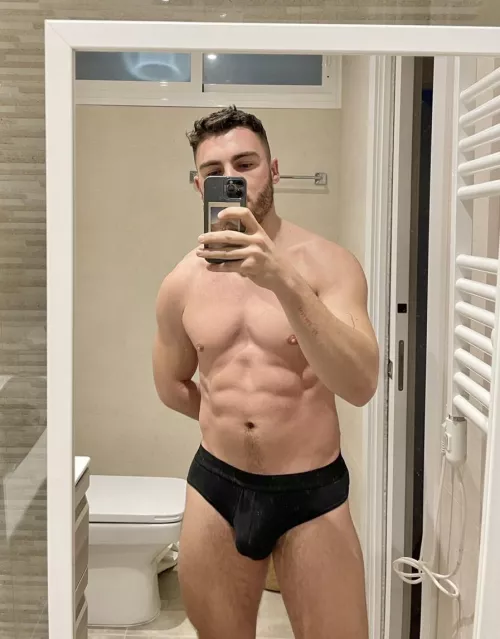 These are kinda tight😳