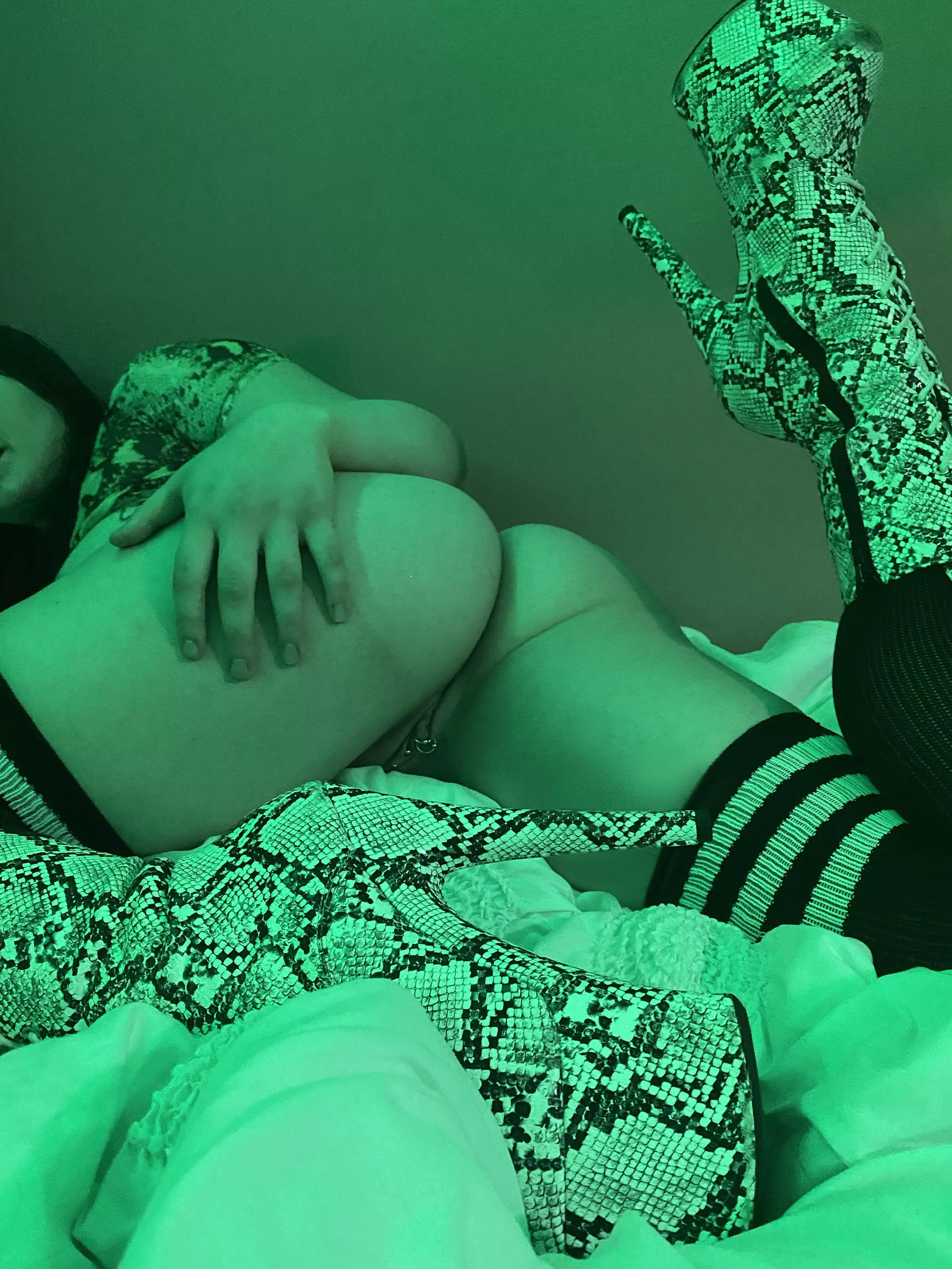 These are my favorite heels by far, do you like them?