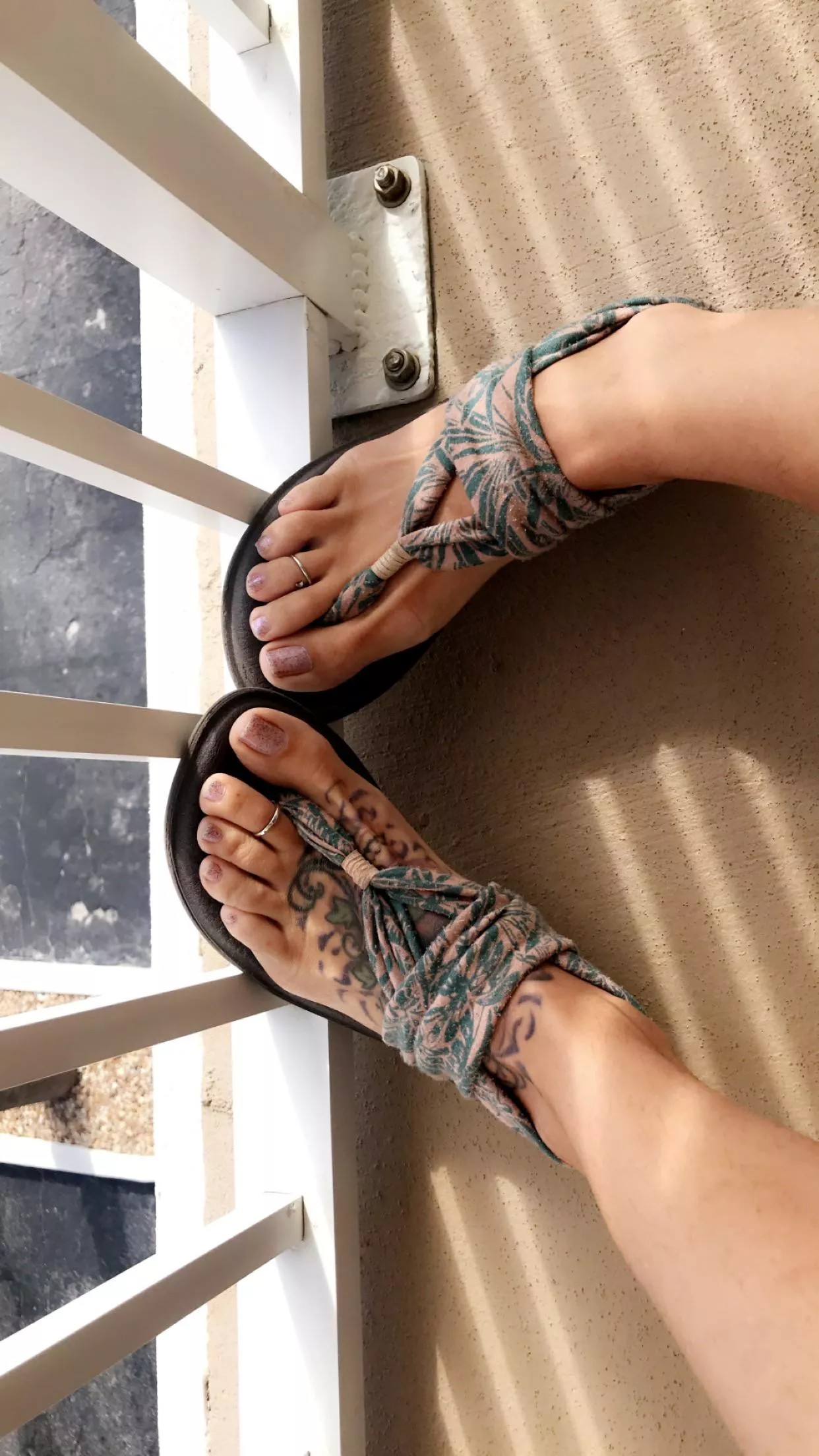 These babies looking for a new Daddy! 💋 Don’t you wanna be mine! DM ~wide open 😉