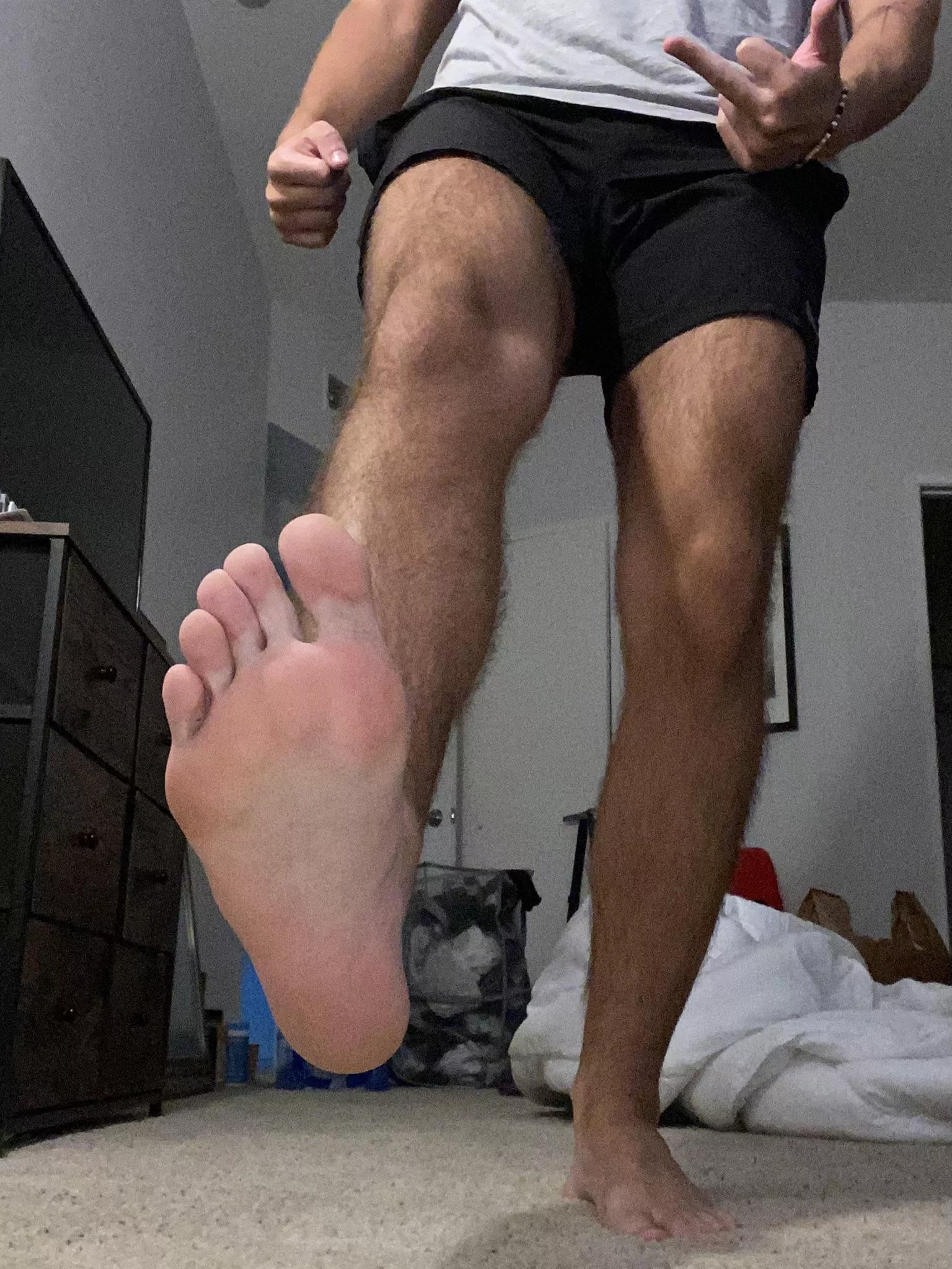 These big ass feet could use a good boy under them right about now š These big ass feet could use a good boy under them right about now š