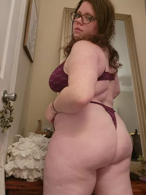 These bubs are made for smacking