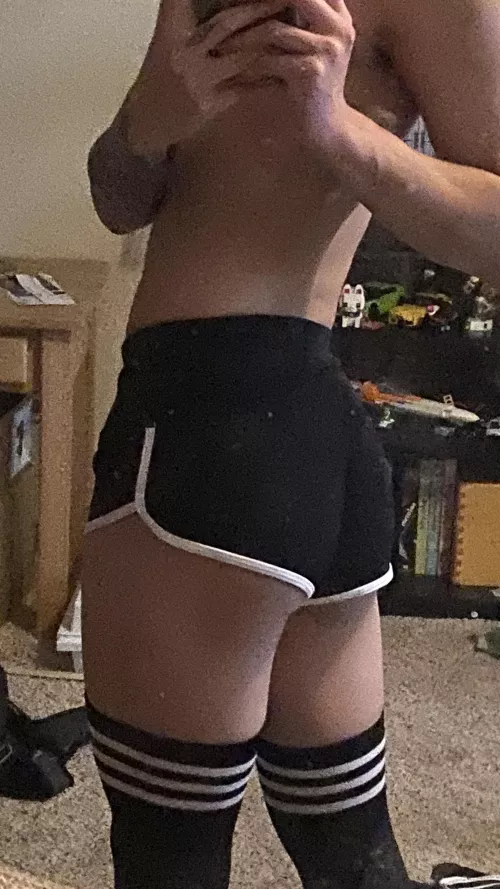 these pants really make them pop