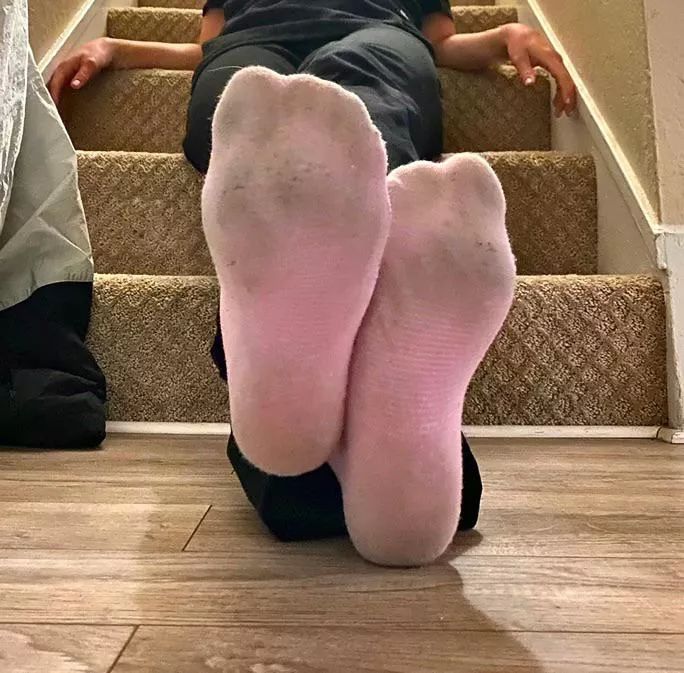 These socks are so thin they get dirty so fast! These socks are so thin they get dirty so fast!