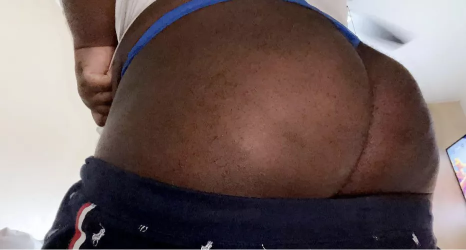 these squats really paying off 😙😇