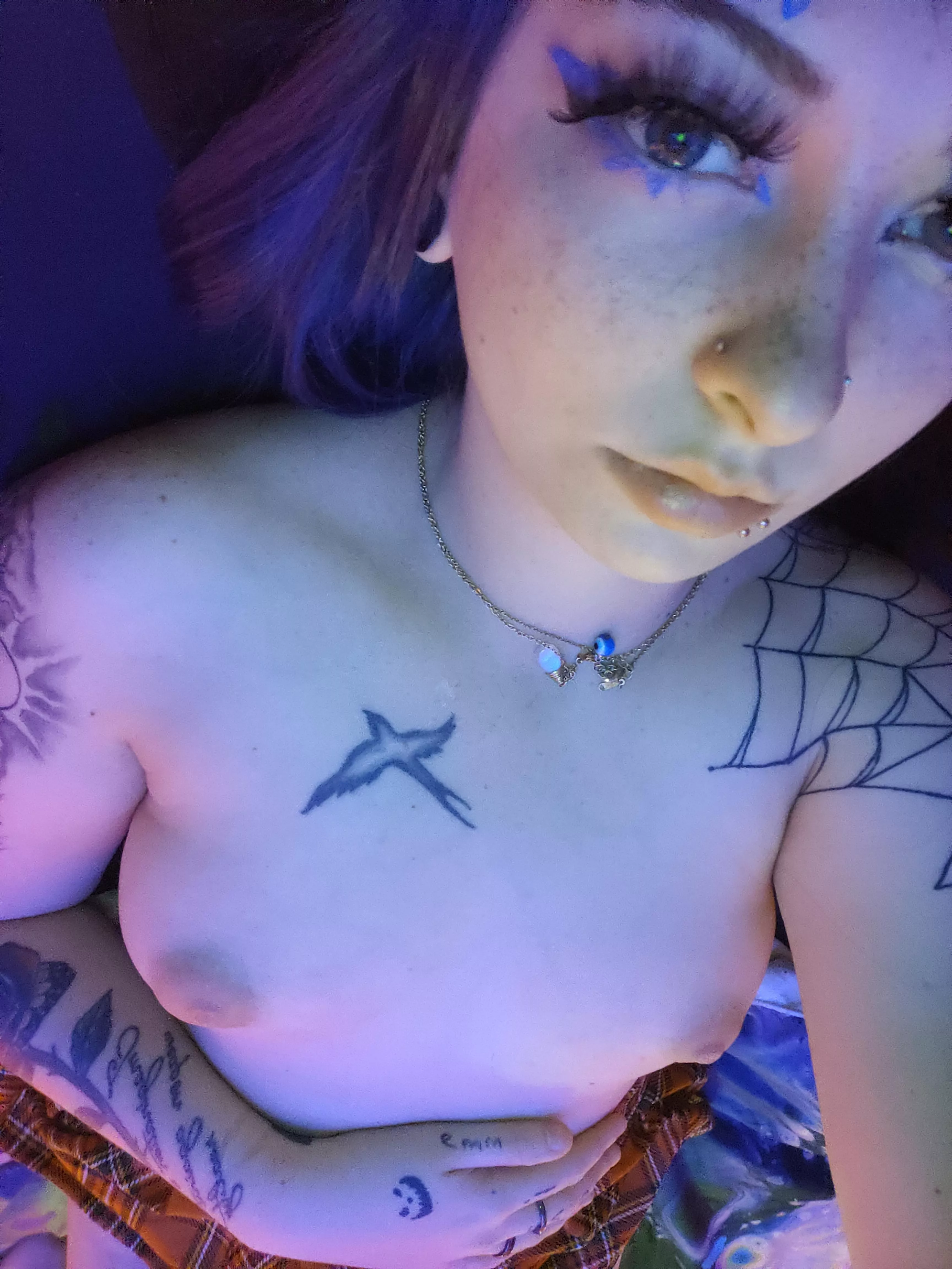 They aren't gonna suck themselves 🖤