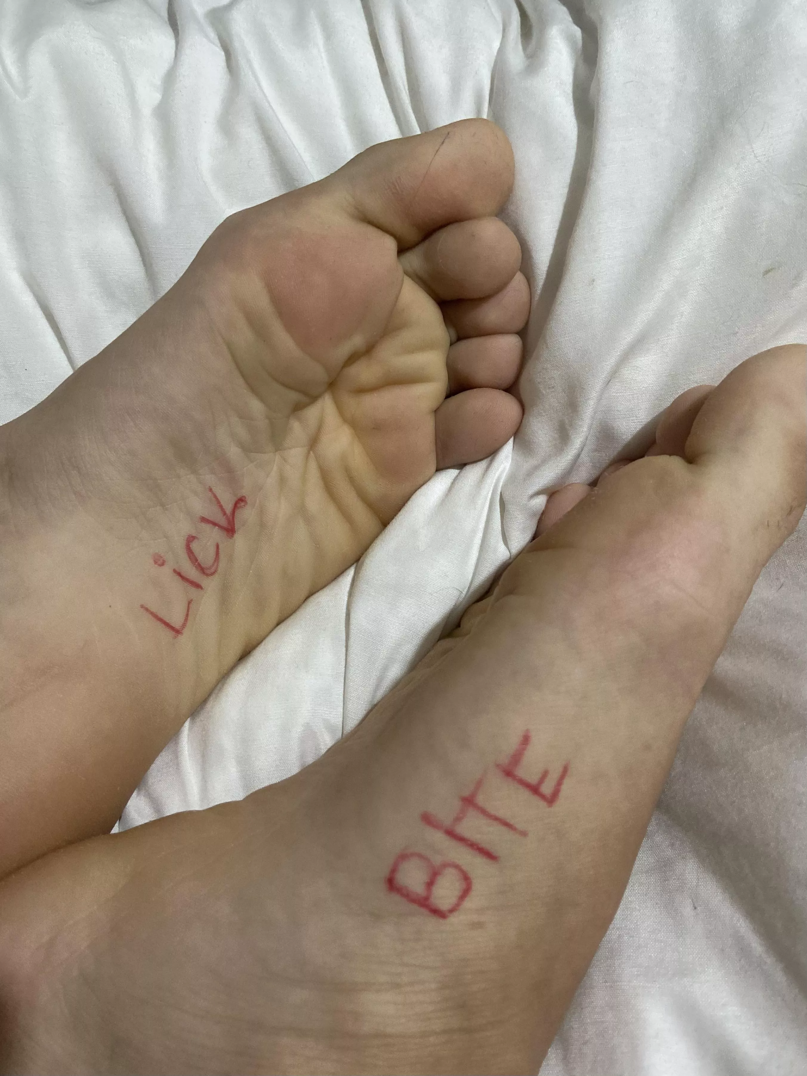 they r asking u. come realize their wish, i know u want too 🙈😋 dms r welcome