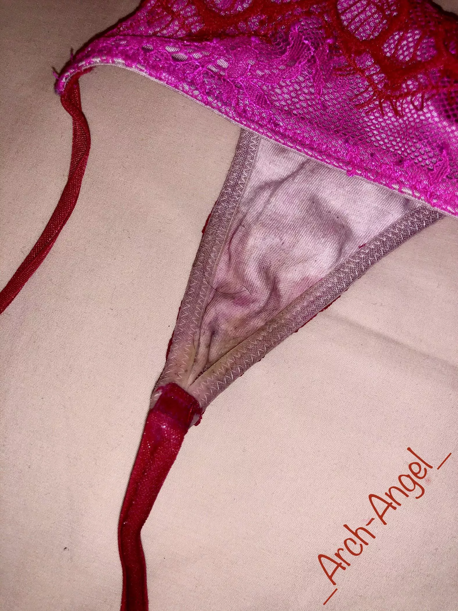 They’re glistening with 8 rounds-worth of cum 😍🤤😋