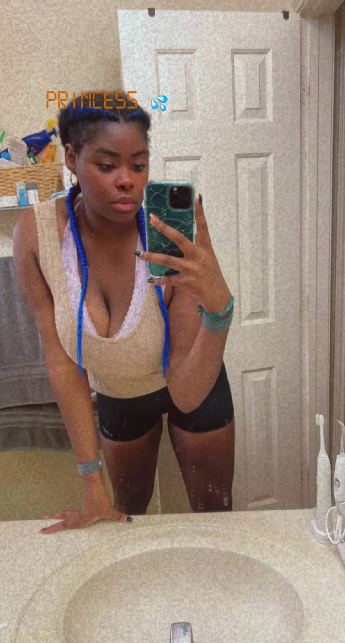 they’re pink n brown n plump… just like something else :)