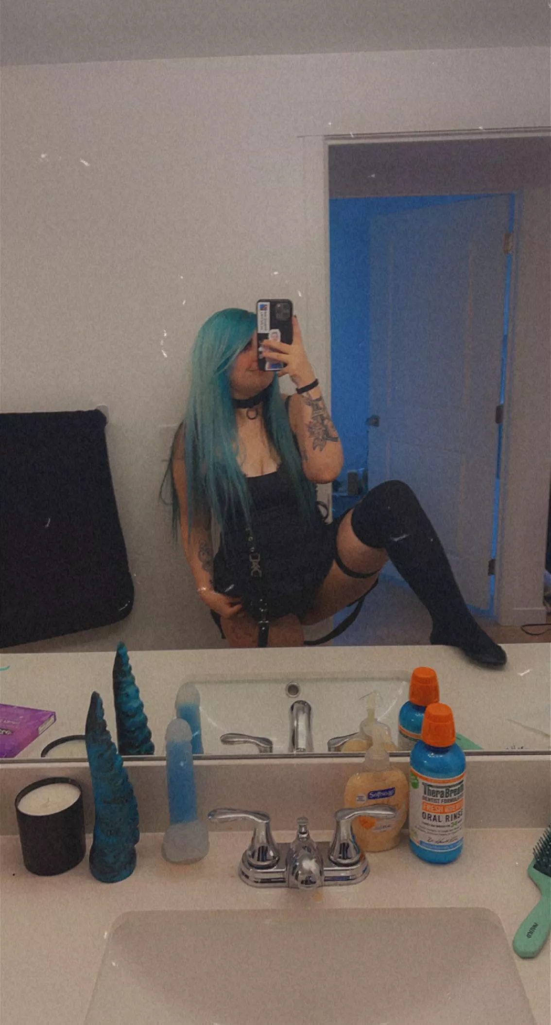 🖤 thicc emo babe with free onlyfans 🖤