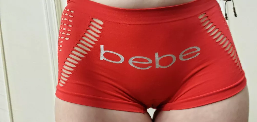 Thick thighs and a small prize