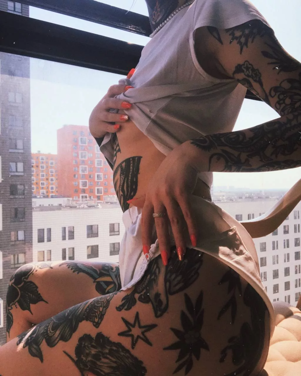 Thick thighs for your