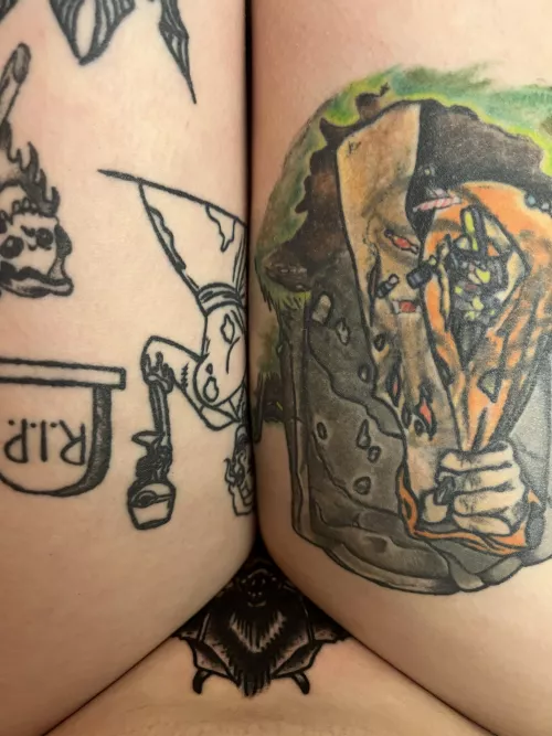 Thick thighs save lives 🖤🥰