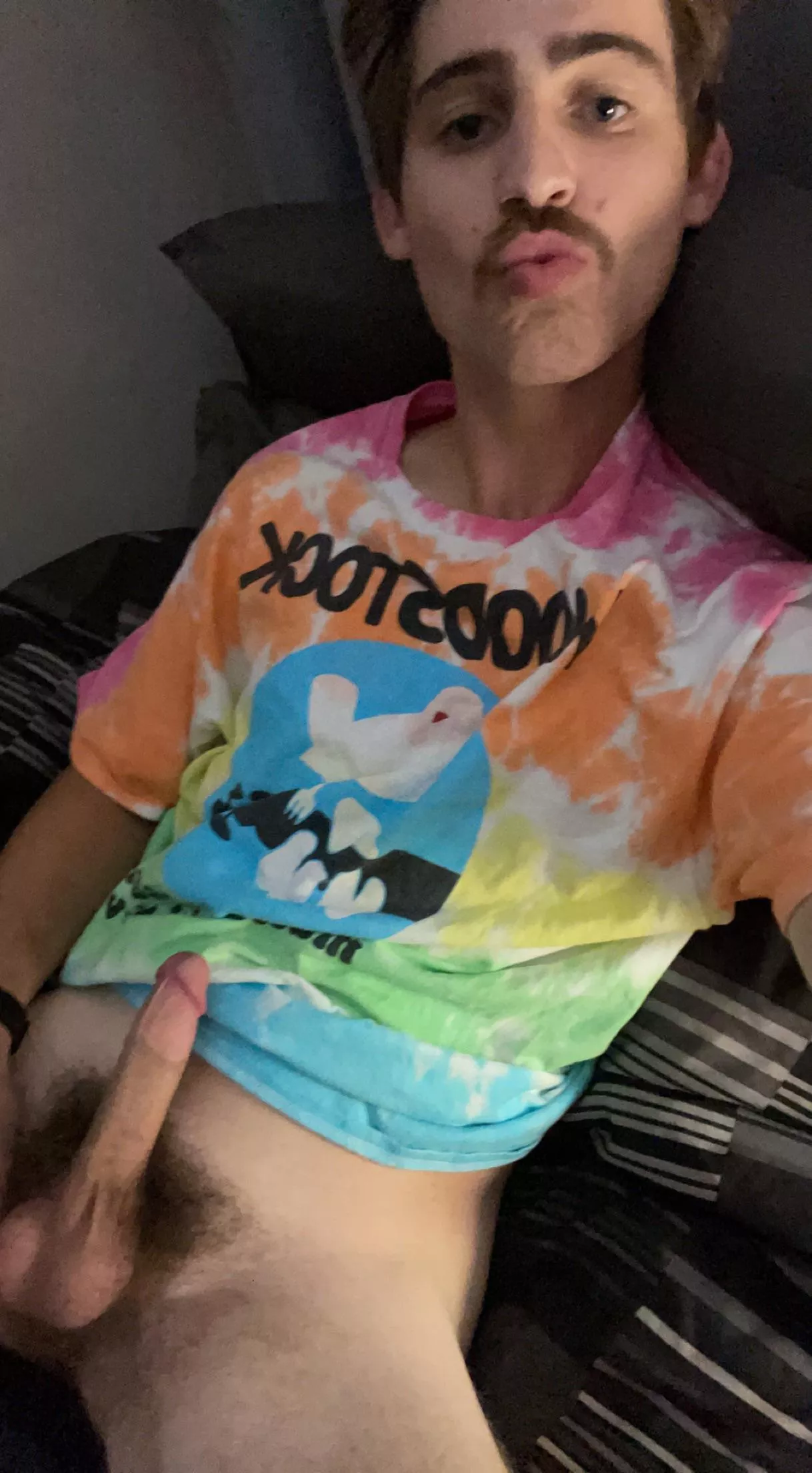 Think I might be bi?? Who’s gonna help me find out? :) (m22) Think I might be bi?? Who’s gonna help me find out? :) (m22)