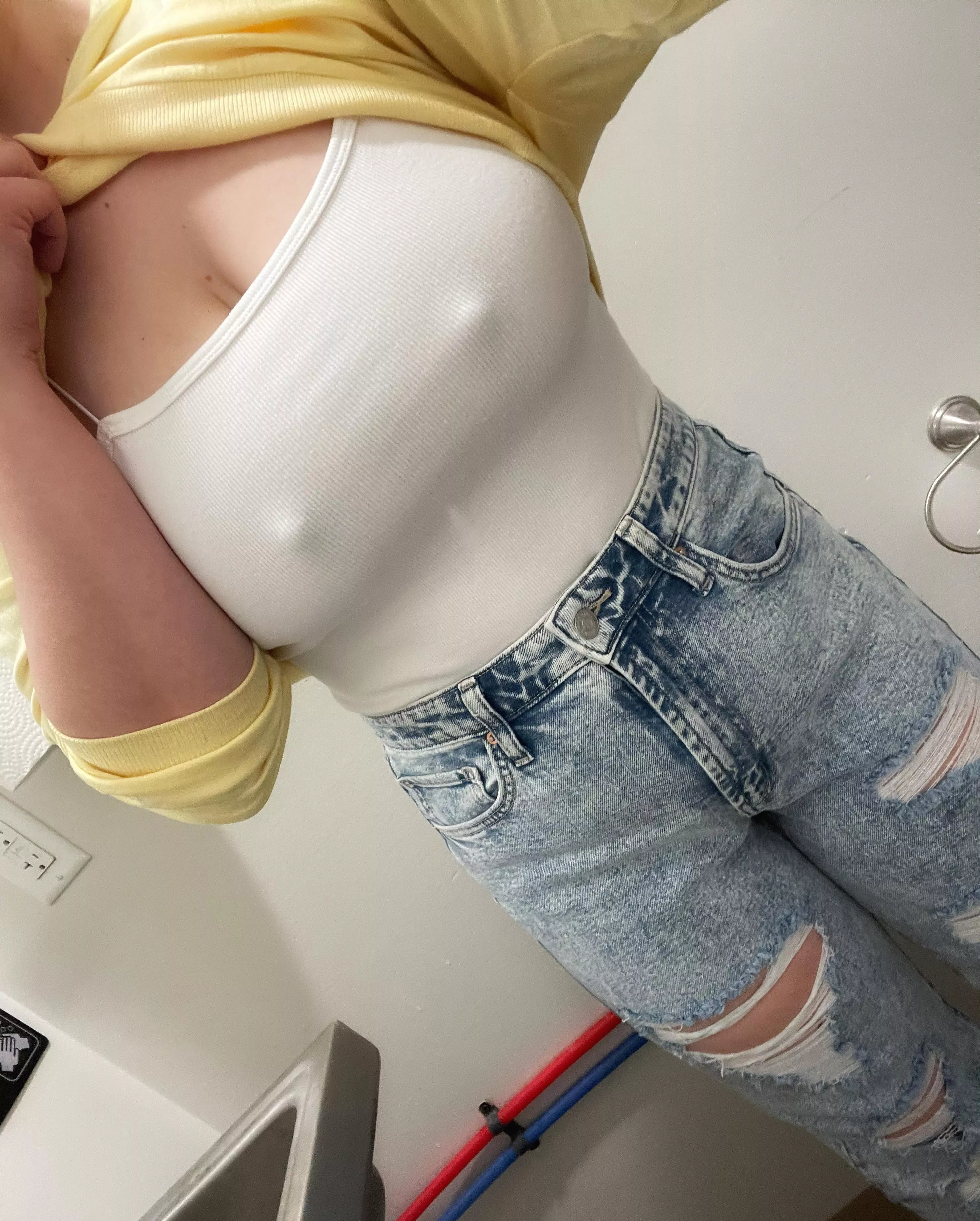 Think I’ll make good tips today? (F) Think I’ll make good tips today? (F)