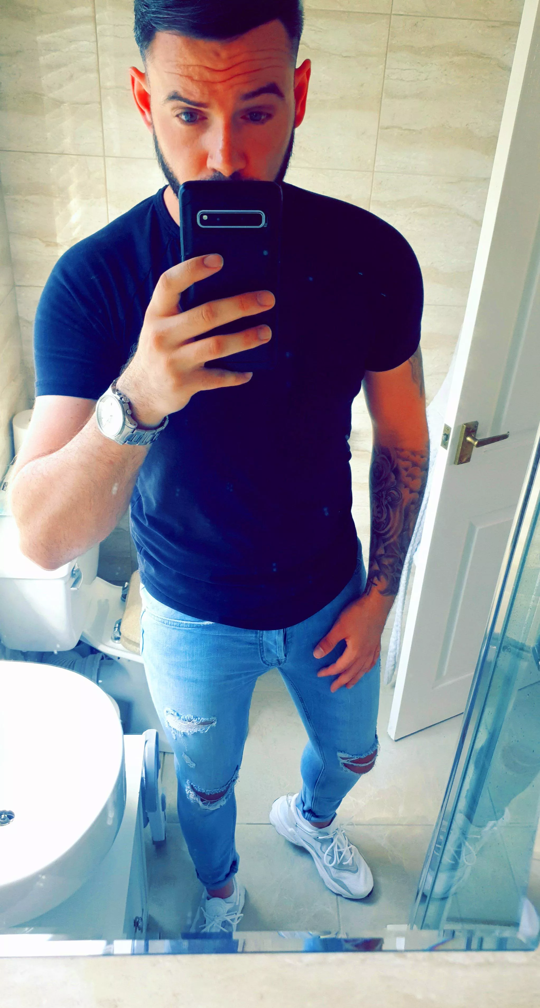 Thinking of starting up a twitch account... who would watch? π Thinking of starting up a twitch account... who would watch? π