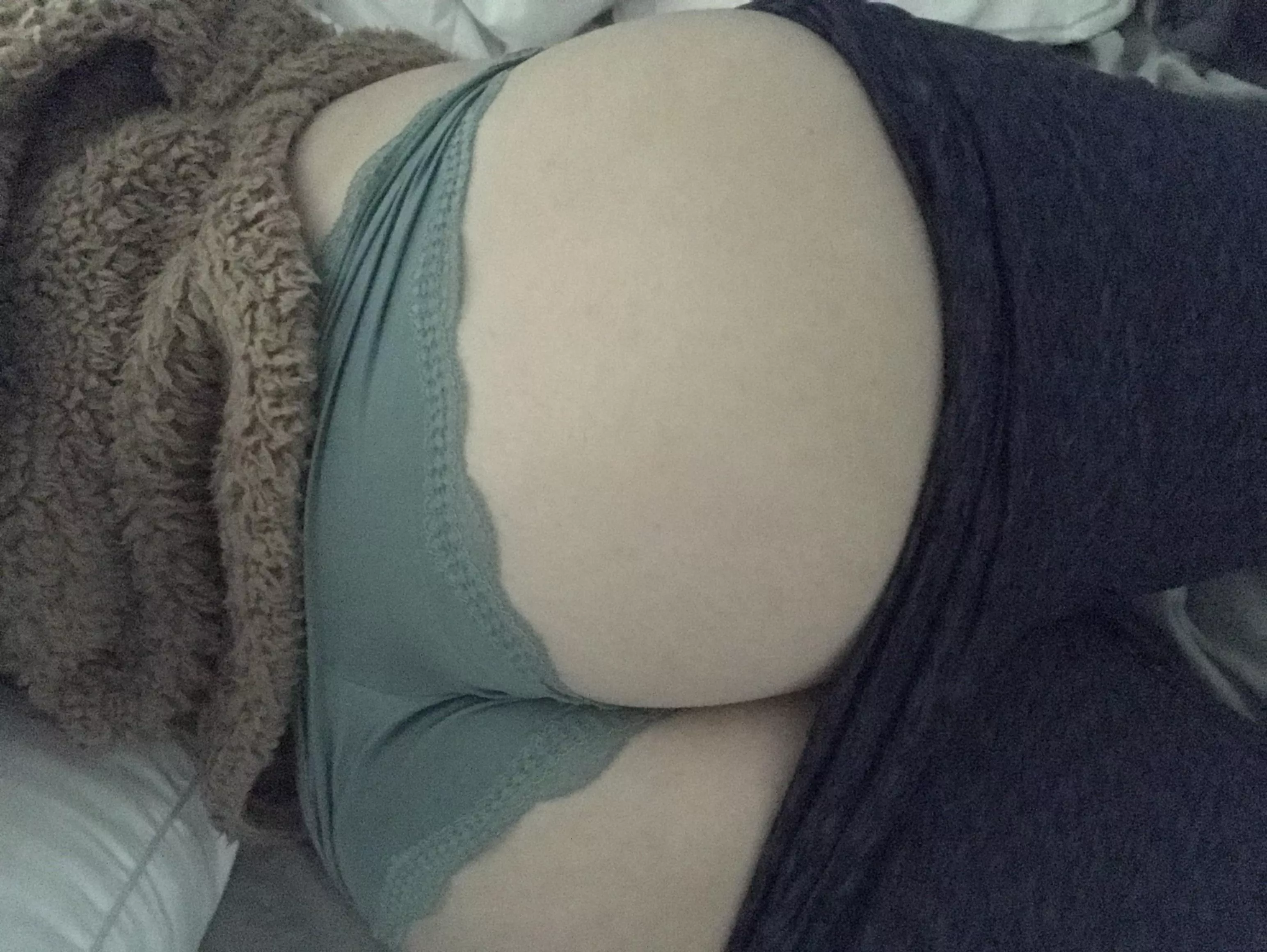 This butt got catcalled today at the bank