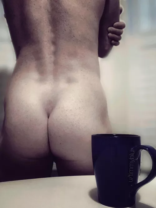 This butt’s for you… Happy hump day!