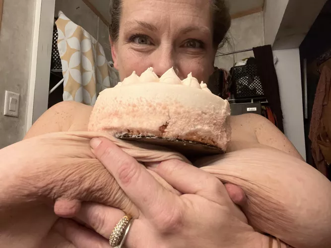 This cake doesn’t stand a chance