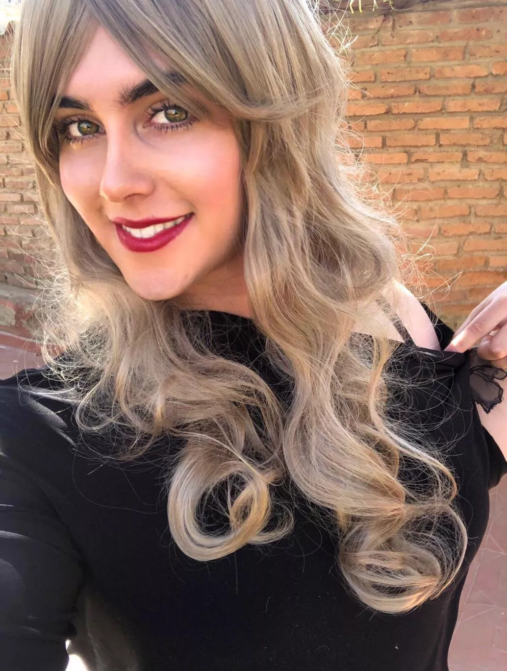 This cute enough to try to seduce the straight pizza delivery guy? 💋