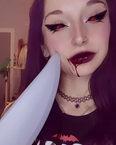 This filter slaps. Who’s excited for Halloween?🔪😈