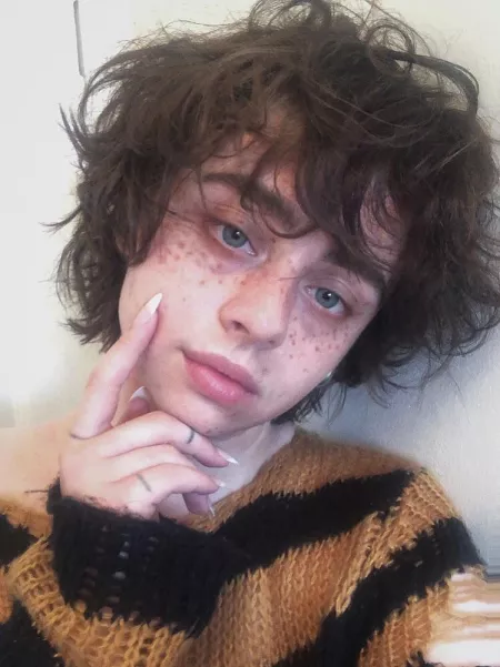 this is completely out of my comfort zone, so I might end up deleting but I liked my hair today ☁️