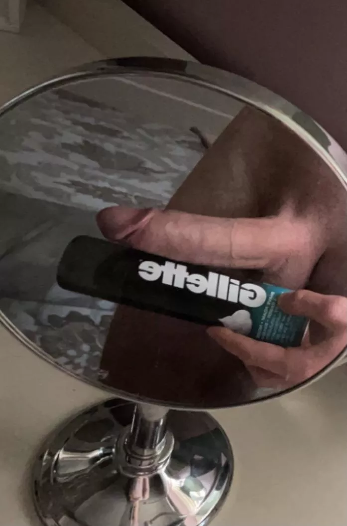 This is how my cock measures up 😋🍆