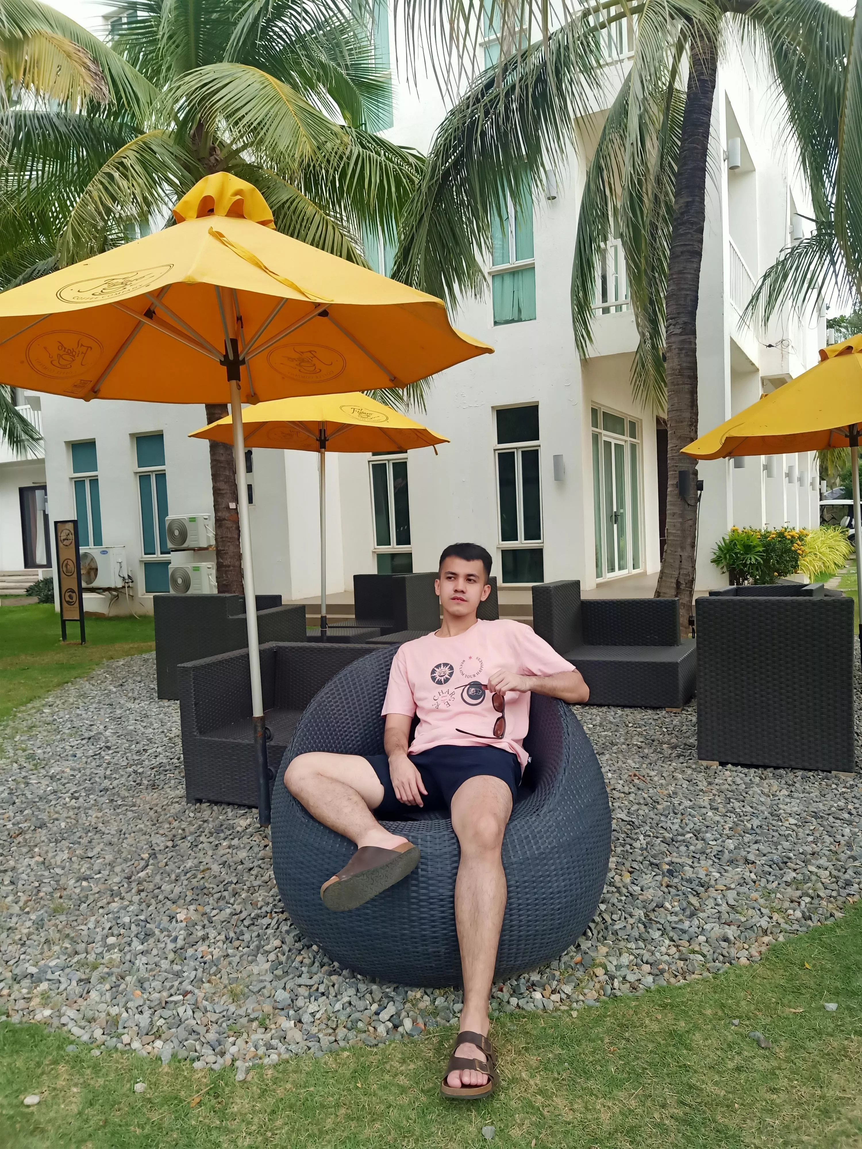This is how we bois in the tropic spend December. This is how we bois in the tropic spend December.