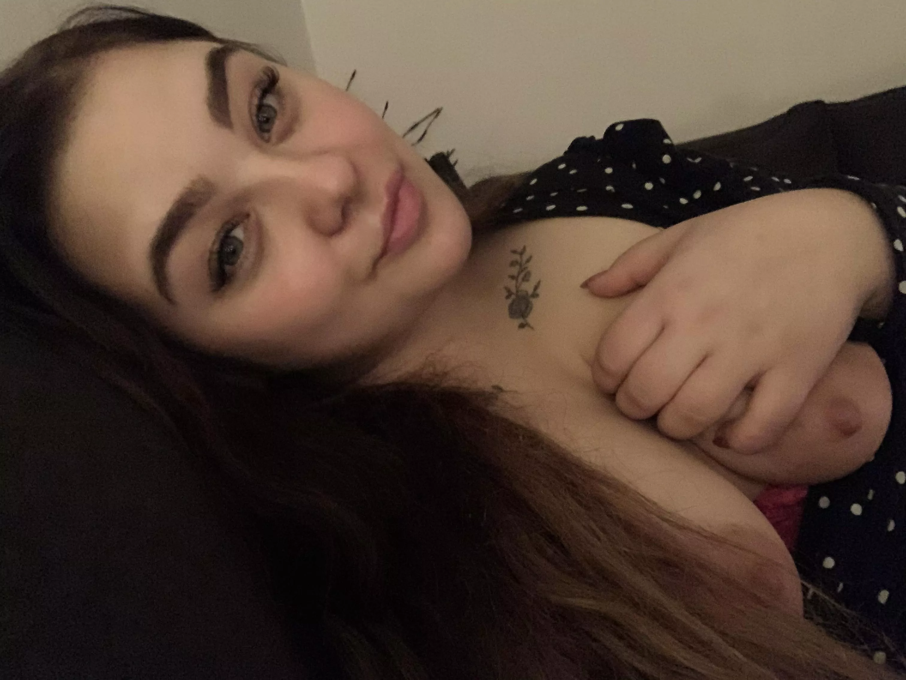 This is my application to be your cuddle buddy!😇💖