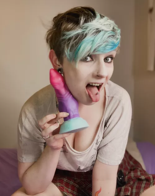 this is my first bad dragon and by far my favourite toy I own!