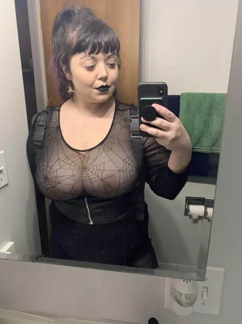 This is my new favorite top 🕸