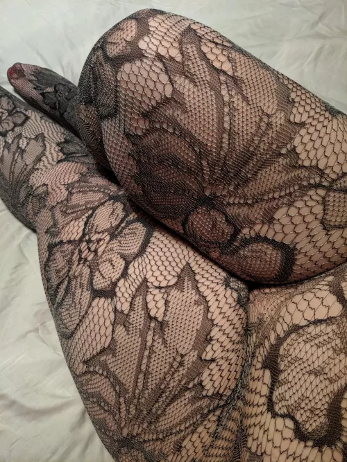 This is so soft to the touch...I wear it under outfits when I go out all the time...hope you all had a great weekend!