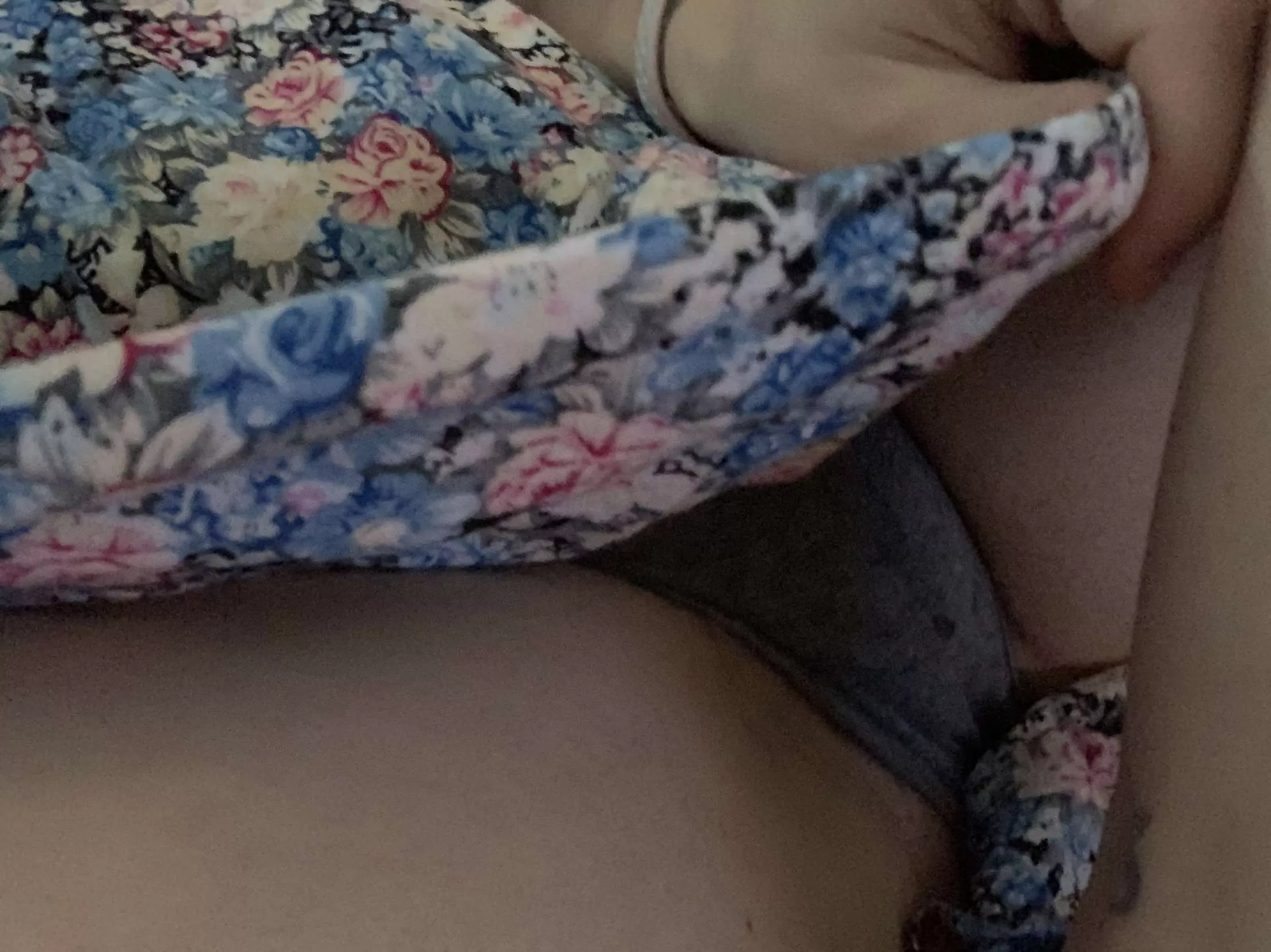 this isn't my cheekiest thing but this was at a family picnic 19F this isn't my cheekiest thing but this was at a family picnic 19F