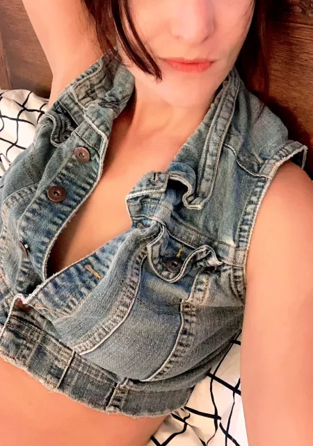 This jean vest might be my favorite thing... ❤️❤️❤️