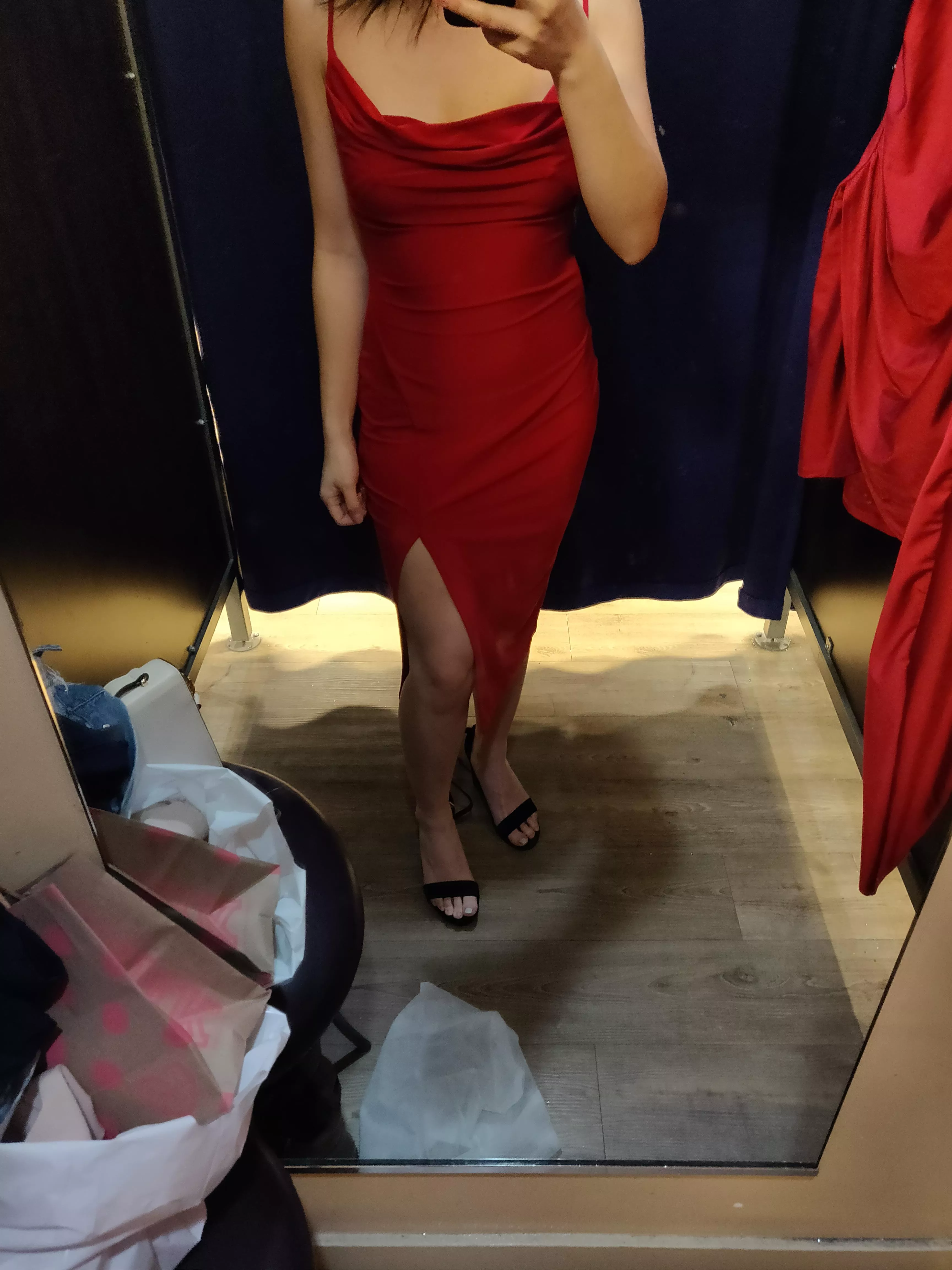 This might be the one, what do you think? 🥺💃