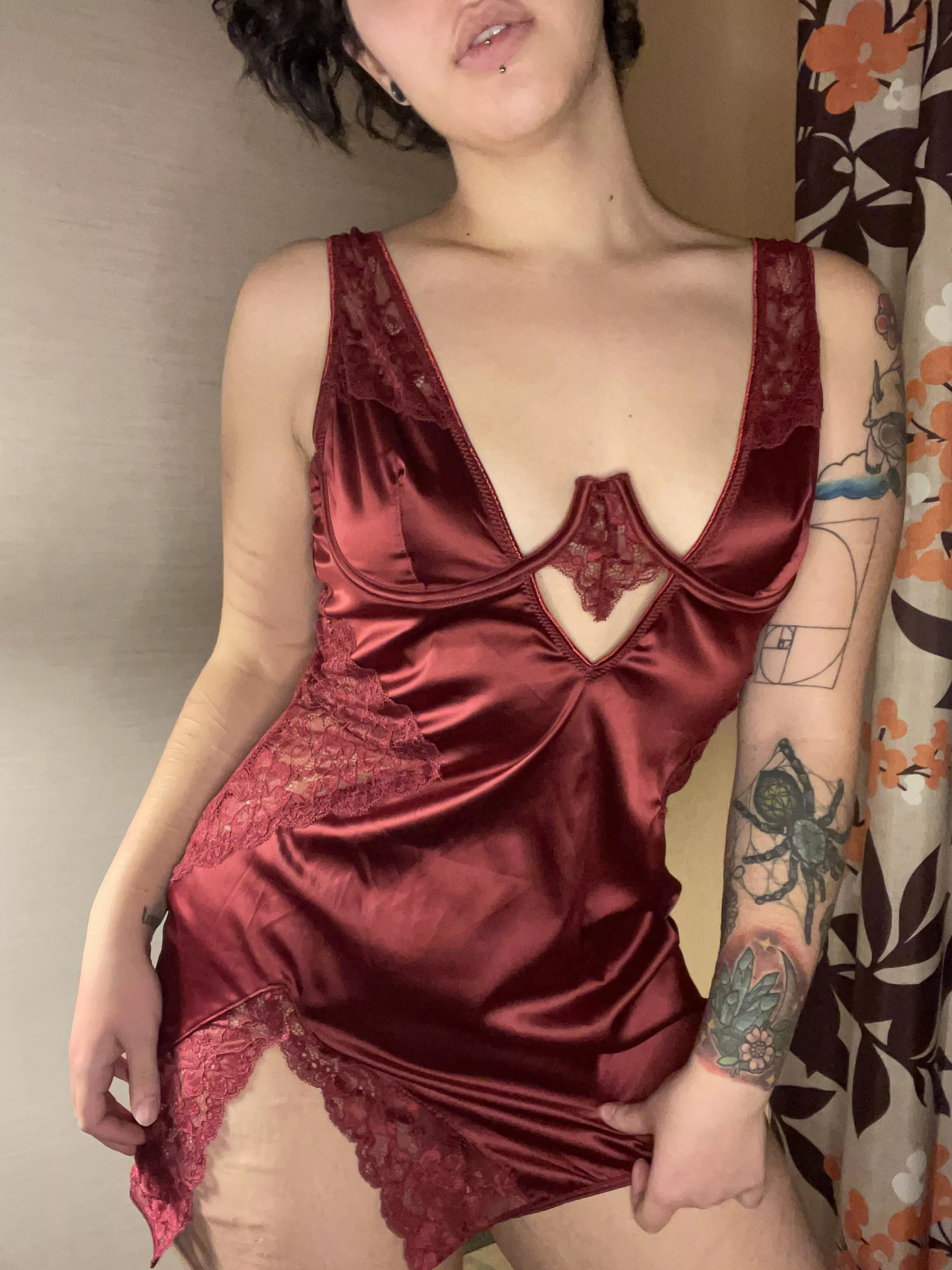 This new lingerie makes me feel elegant 🥰