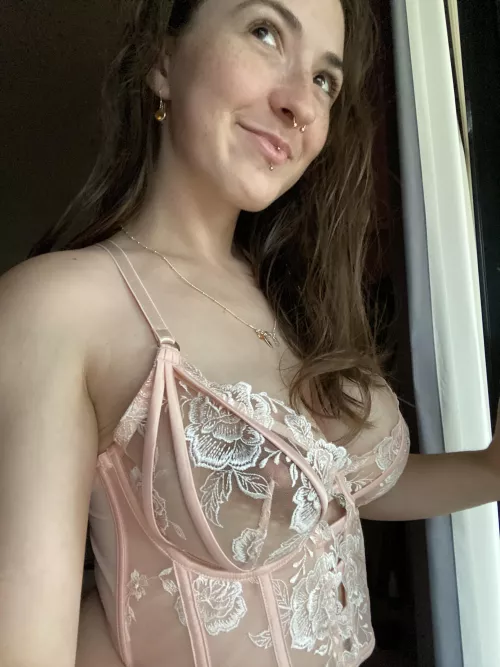 This new lingerie set is gorgeous 😍