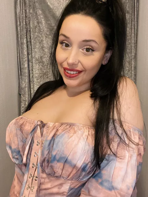 This outfit compliments my chest, do you agree?