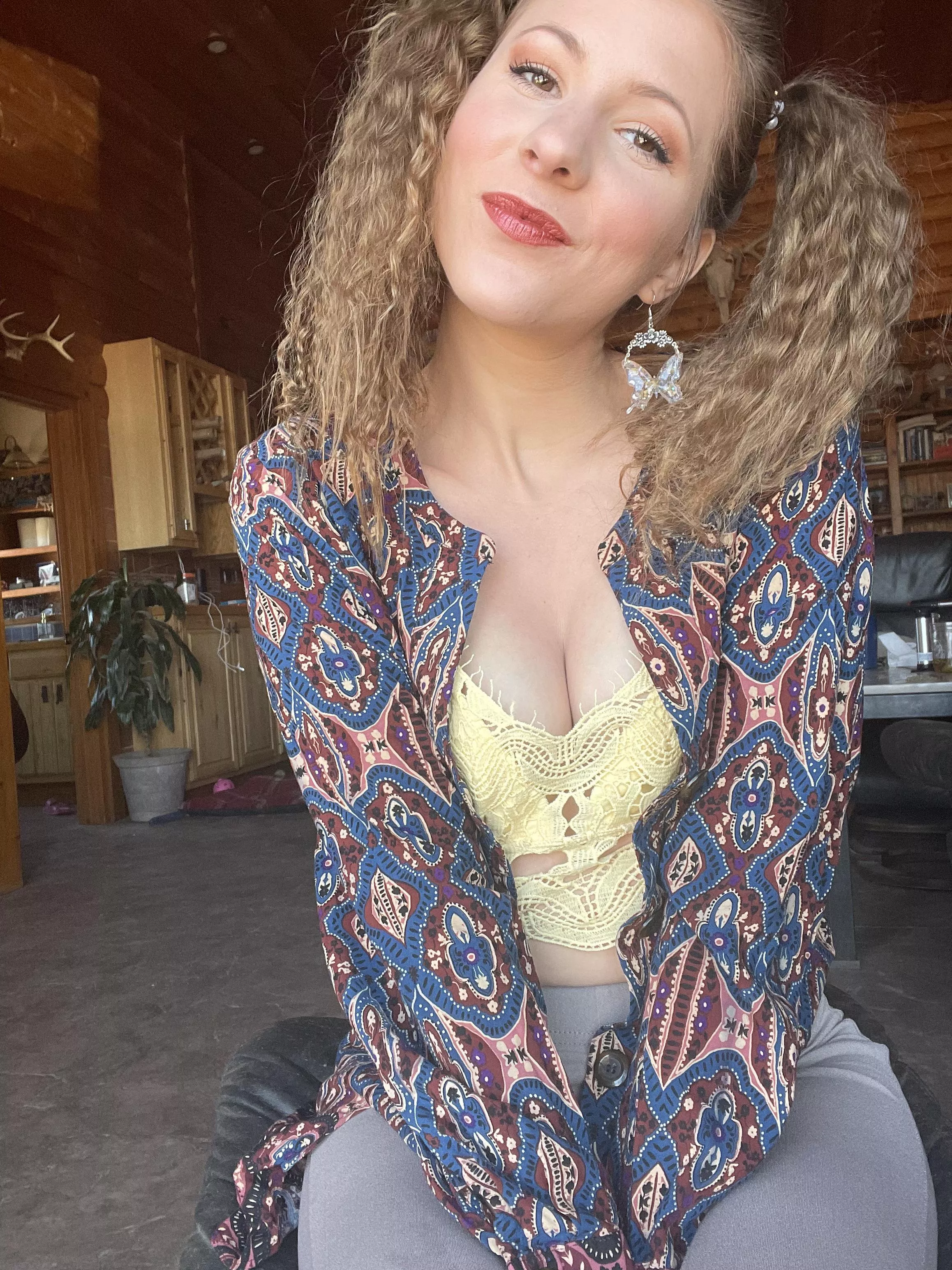 This shirt makes my hippie heart happy 😊